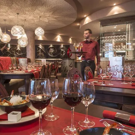 Szálloda Le Hameau Du Kashmir 4*