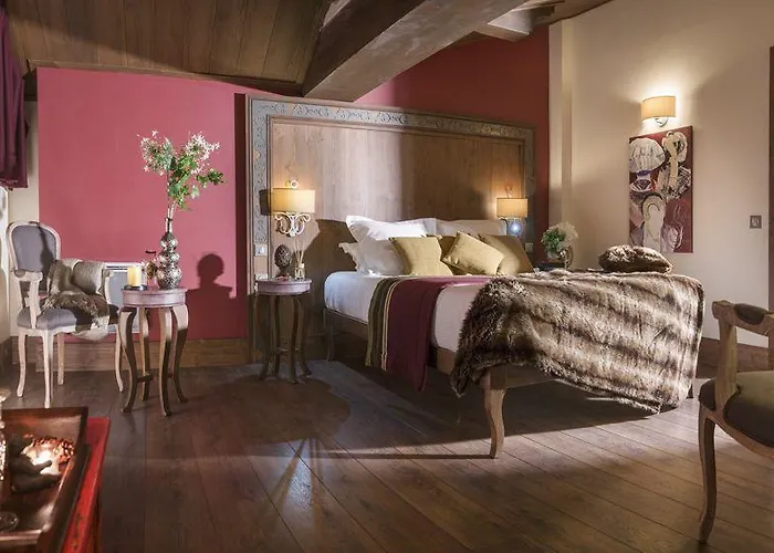 Le Hameau Du Kashmir Hotel